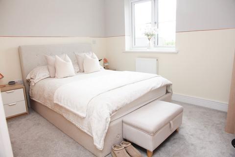 24 Great Close Road, St Erme, Truro, TR4 9FS