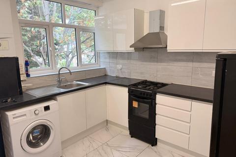 undefined, Charlemont Road, Eastham, E6 6HJ