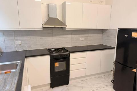 undefined, Charlemont Road, Eastham, E6 6HJ