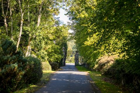 5 bedroom character property for sale, Sandywell Park, Cheltenham