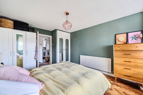 undefined, London Road, Sutton SM3