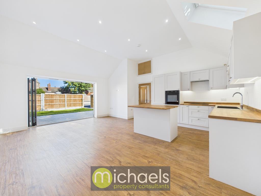 Kitchen/Living Area