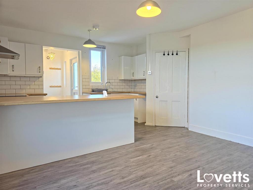 Kitchen/Dining Room