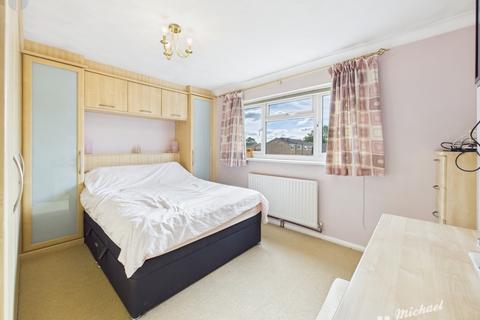 3 bedroom end of terrace house for sale, Charmfield Road, Aylesbury