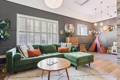 3 bedroom semi-detached house for sale, Church Road, Ivinghoe