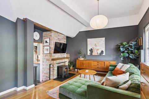 3 bedroom semi-detached house for sale, Church Road, Ivinghoe