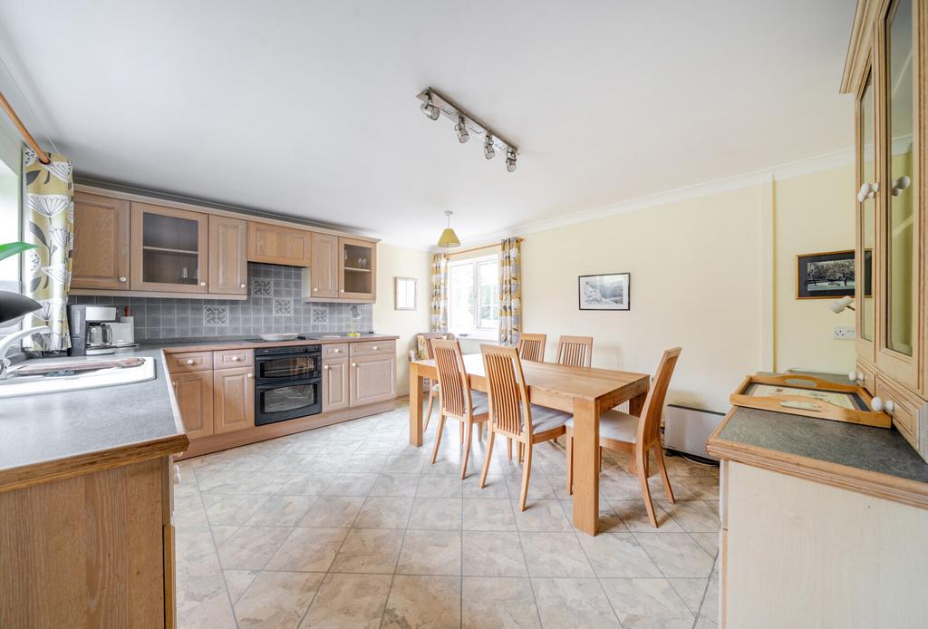 1357713-8-68d3d1a...