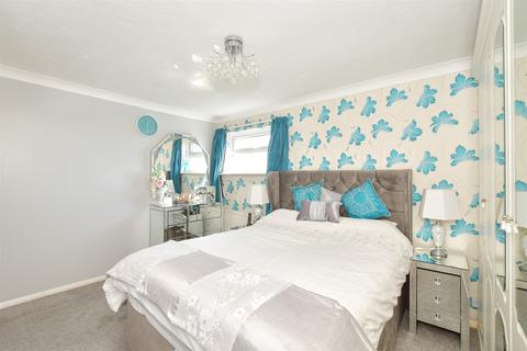undefined, Wellington Gardens, Chichester, West Sussex