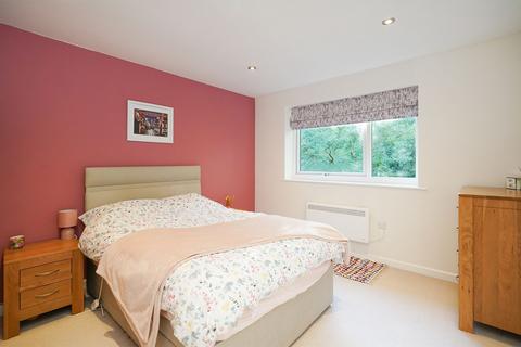 undefined, Queen Victoria Road, Sheffield S17