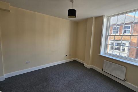 2 bedroom flat to rent, Lugley Street, Newport PO30