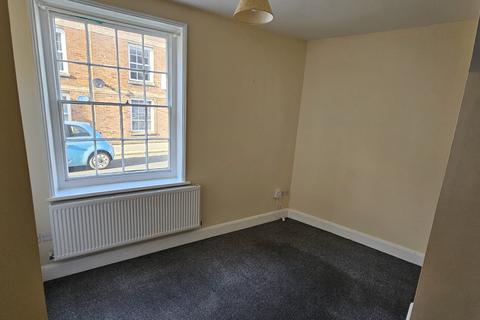 2 bedroom flat to rent, Lugley Street, Newport PO30