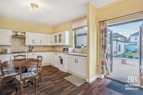 undefined, Beddington Road, Seven Kings