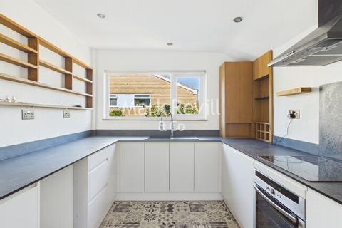 2 bedroom maisonette for sale, Appledore Gardens, Lindfield, RH16