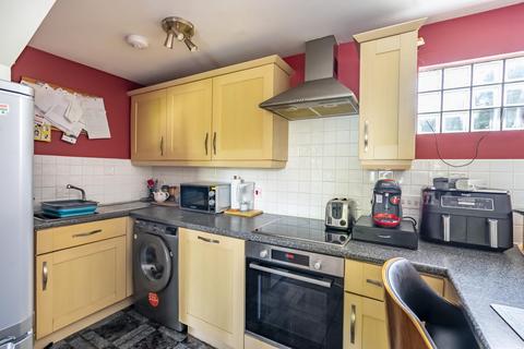 undefined, Lawrence Square, York