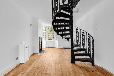 undefined, London Road, Ware SG12