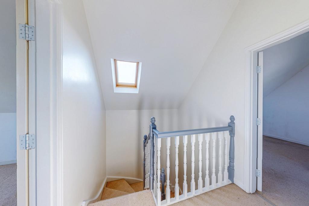 1-Small-White-Path-180112