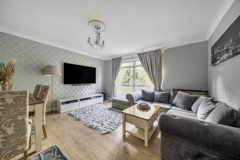 undefined, Lightwater,  Surrey,  GU18