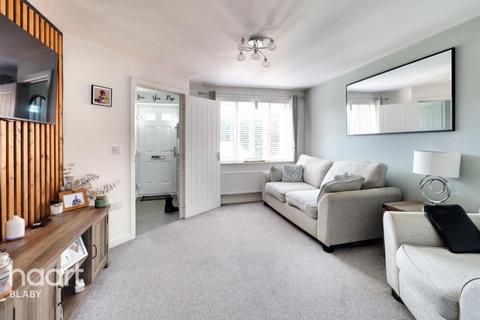 3 bedroom terraced house for sale, Smith Close, Leicester