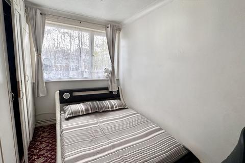 1 Chichester Way, Feltham, TW14 0DF