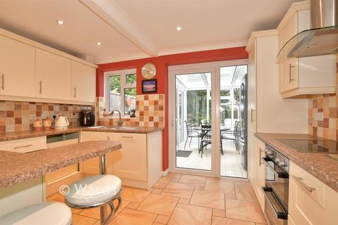 2 bedroom semi-detached house for sale, St. Helen's Road, Rochester ME3