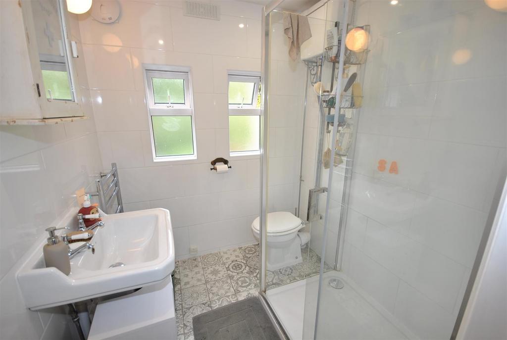 Family shower room