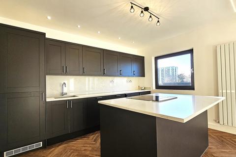 undefined, 24 South End, Croydon CR0