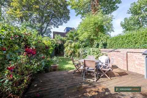 2 bedroom flat for sale, Coningham Road, Shepherds Bush, W12