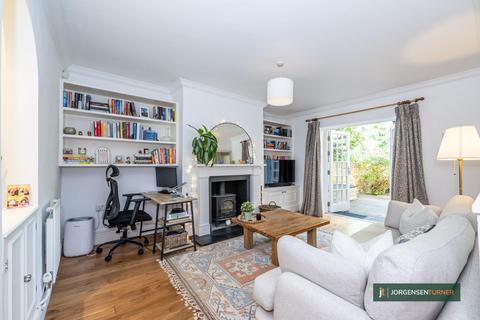 2 bedroom flat for sale, Coningham Road, Shepherds Bush, W12