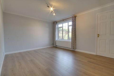 3 bedroom terraced house for sale, Samber Close, Lymington, SO41