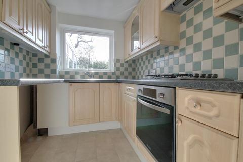 3 bedroom terraced house for sale, Samber Close, Lymington, SO41
