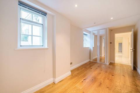 4 bedroom flat to rent, Buckland Crescent, Hampstead, London, NW3