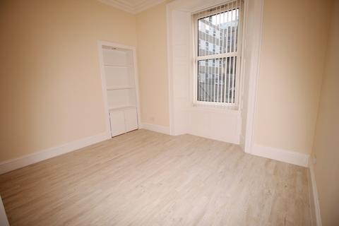4 bedroom flat to rent, Milnbank Road, Dundee, DD1