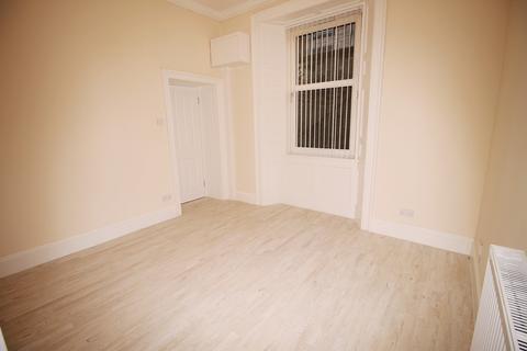 4 bedroom flat to rent, Milnbank Road, Dundee, DD1