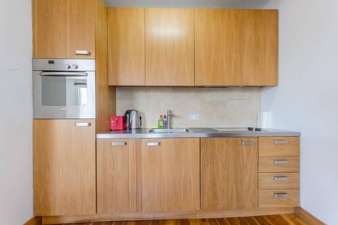 1 bedroom flat to rent, Packington Street, Angel, London, N1