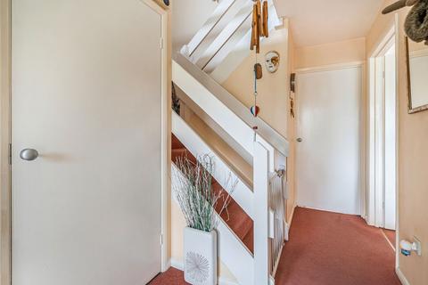 4 bedroom detached house for sale, Honeysuckle Close, Basingstoke Rg22 5RH