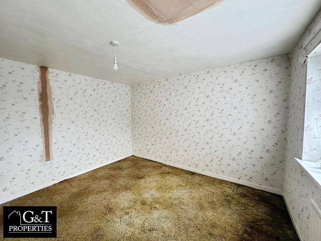 Second bedroom