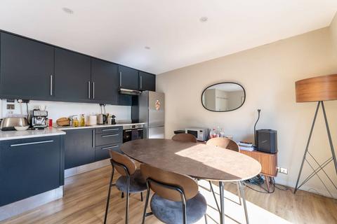 2 bedroom flat for sale, Arundel Gardens, Notting Hill, London, W11