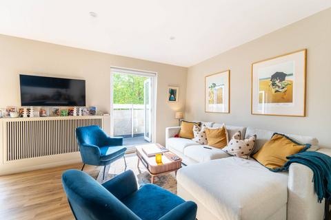 2 bedroom flat for sale, Arundel Gardens, Notting Hill, London, W11