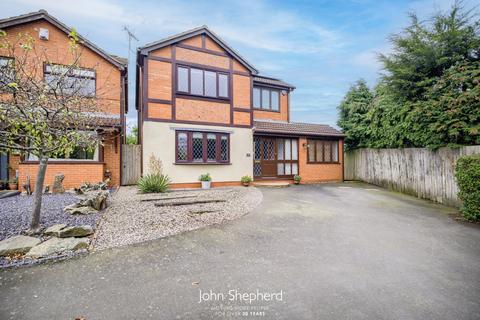 4 Badbury Gardens, Studley, B80 7RY