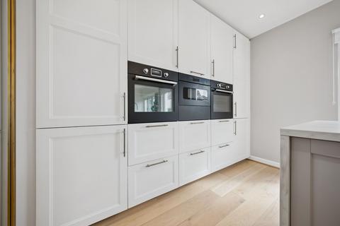 9 Moray Drive, Clarkston, Glasgow, G76 8NW