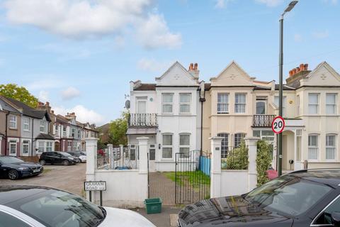 undefined, Graham Road, Mitcham, CR4