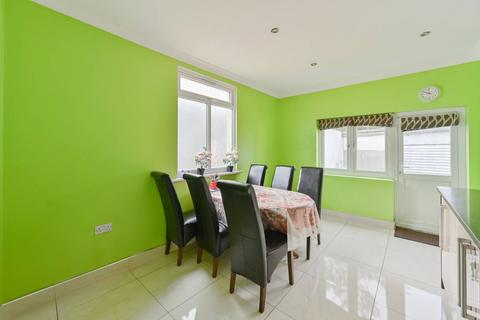 3 bedroom terraced house for sale, Graham Road, Mitcham, CR4