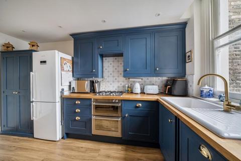 2 bedroom flat for sale, Clanricarde Gardens,  London,  W2