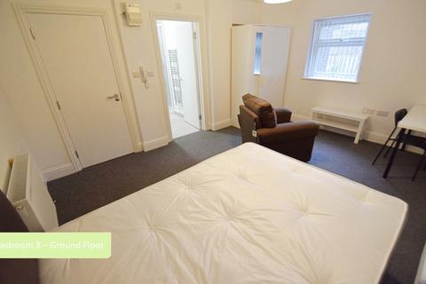 undefined, King Street, Newcastle-Under-Lyme ST5
