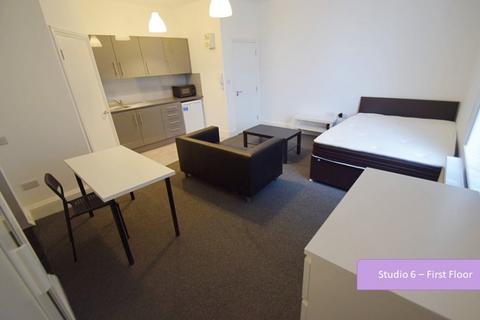 1 bedroom in a house share to rent, King Street, Newcastle-Under-Lyme ST5