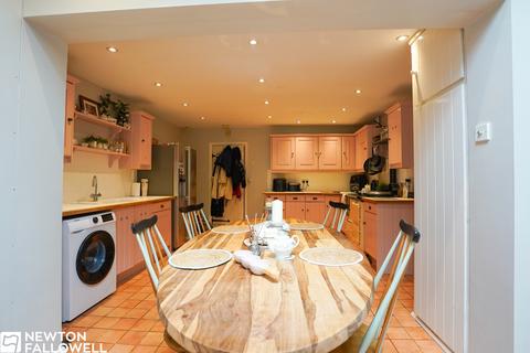 4 bedroom detached house for sale, Sutton Lane , Sutton cum Lound DN22