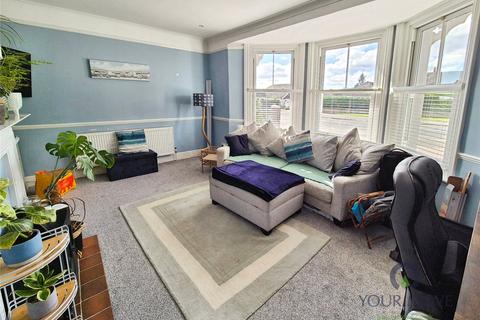 2 bedroom flat for sale, Station Road, East Sussex BN26