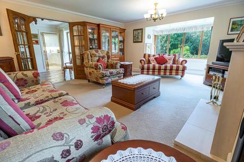 5 bedroom detached house for sale, Coed Talon, Ffordd Y Crynwyr, Llwyngwril, LL37 2JP
