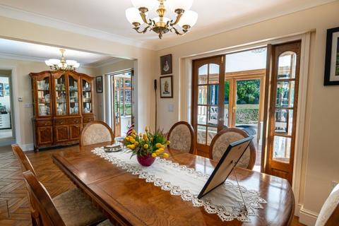 5 bedroom detached house for sale, Coed Talon, Ffordd Y Crynwyr, Llwyngwril, LL37 2JP