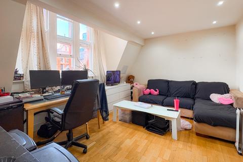 2 bedroom apartment for sale, Queen Victoria Street, Reading, Berkshire, RG1 1TG